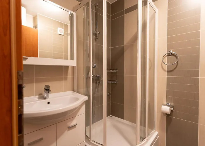 Martin Makarska, Close To The Daire