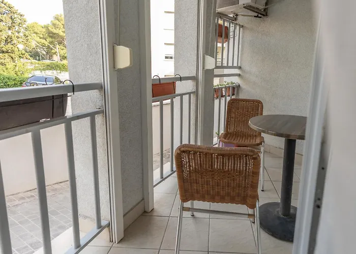 Martin Makarska, Close To The *