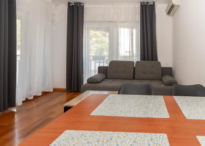 Apartamento Martin Makarska, Close To The *