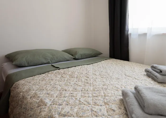 Martin Makarska, Close To The Makarska